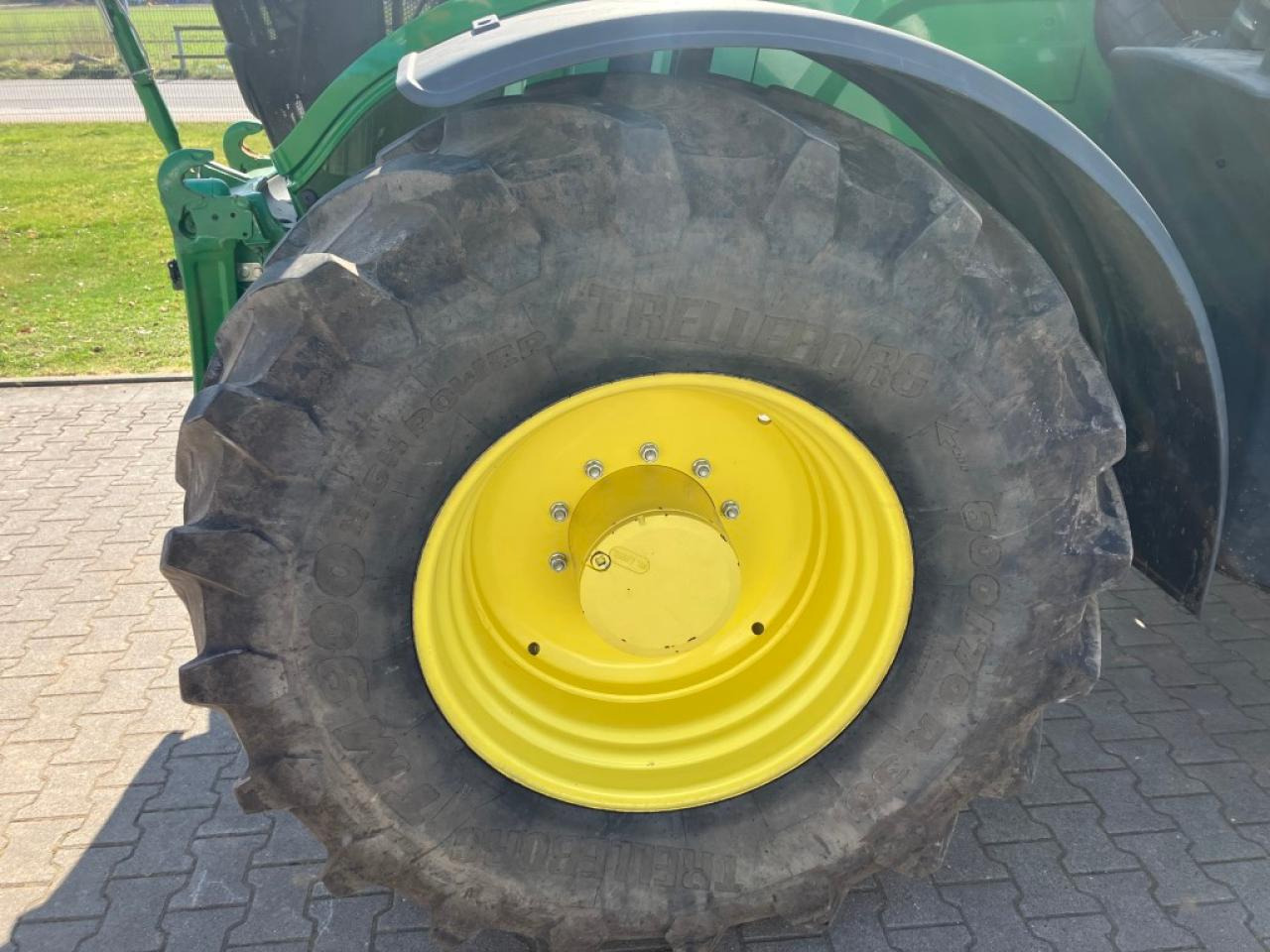 Traktor John Deere 6250R: gambar 8