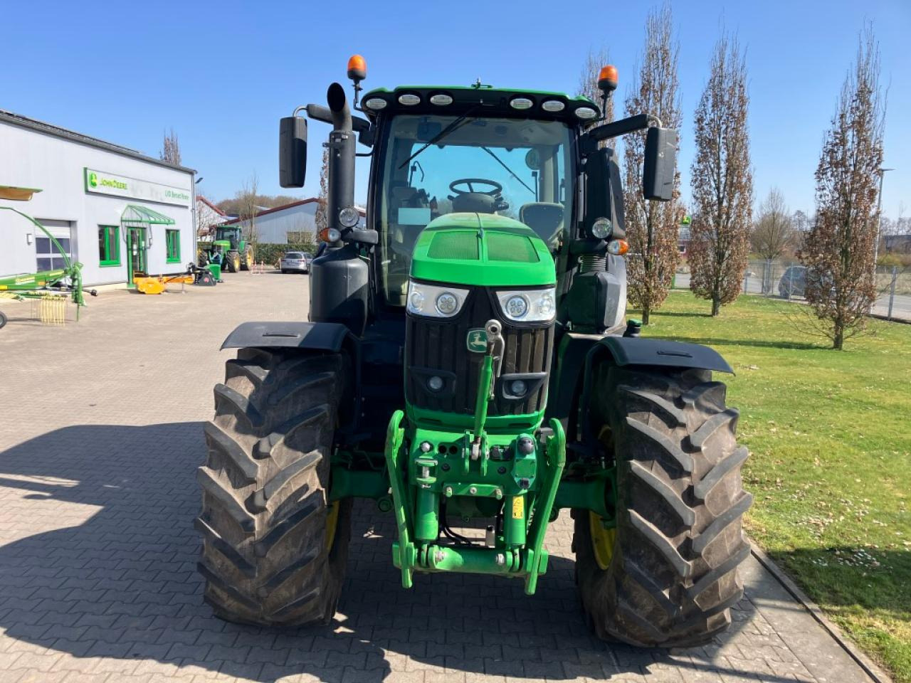 Traktor John Deere 6250R: gambar 7