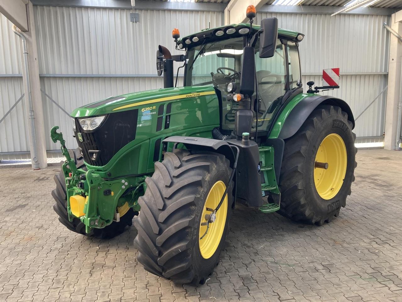 John Deere 6250R - Traktor: gambar 1 John Deere 6250R - Traktor: gambar 1