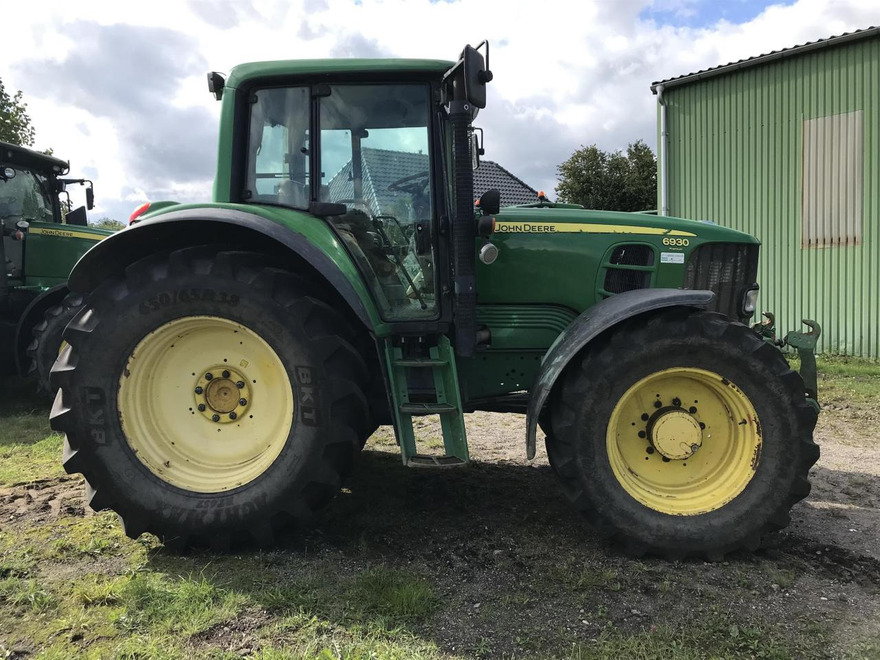 John Deere 6930 Premium - Traktor: gambar 2 John Deere 6930 Premium - Traktor: gambar 2