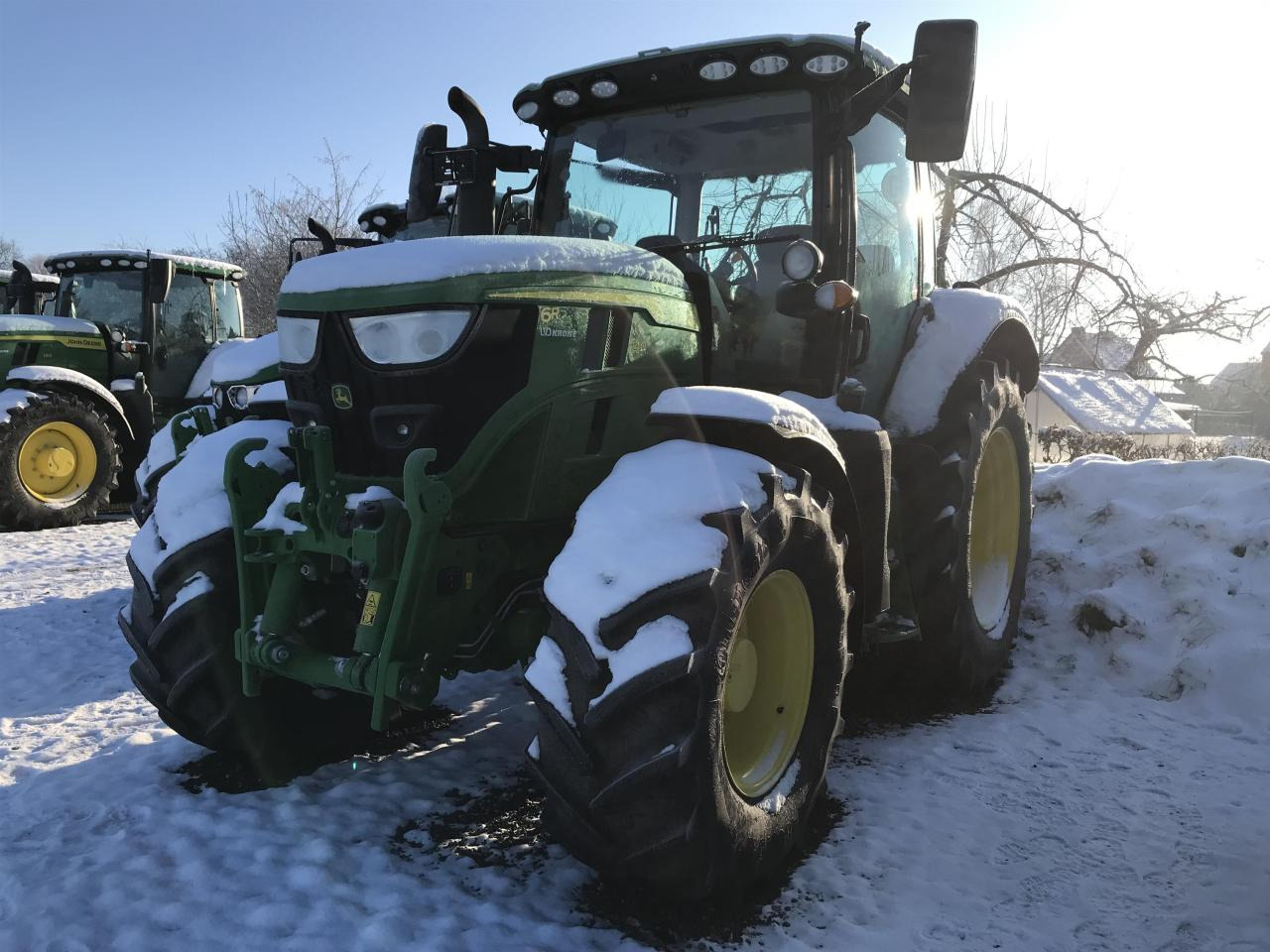 John Deere 6R 140 - Traktor: gambar 2 John Deere 6R 140 - Traktor: gambar 2