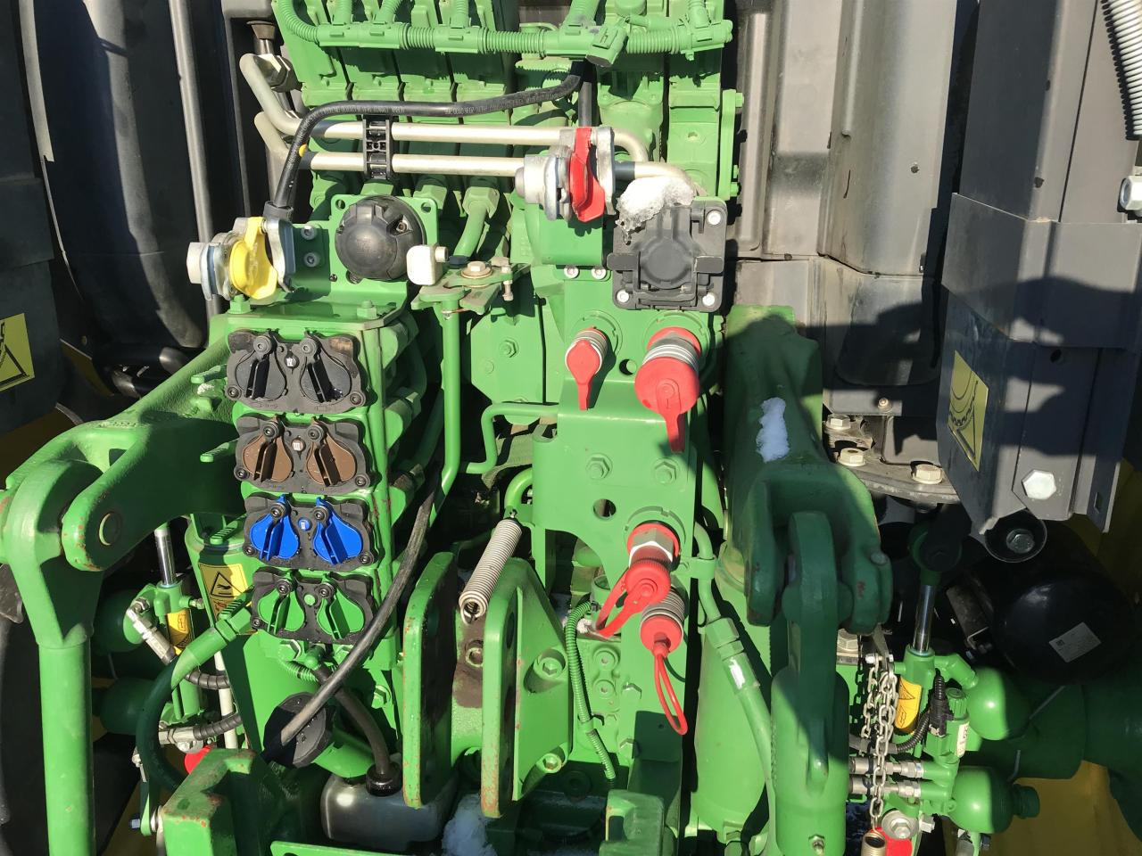 John Deere 6R 140 - Traktor: gambar 4 John Deere 6R 140 - Traktor: gambar 4