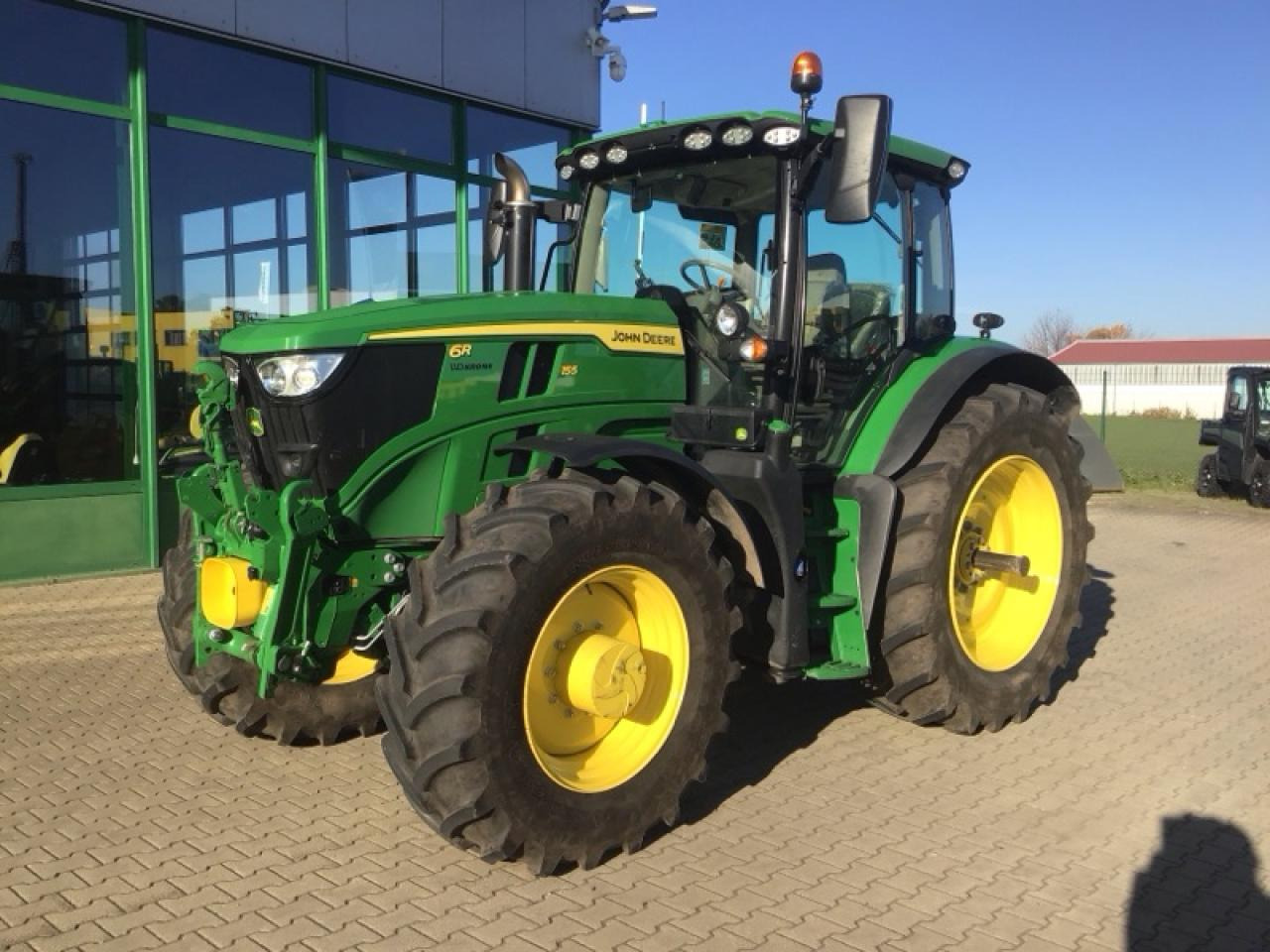 John Deere 6R 155 - Traktor: gambar 2 John Deere 6R 155 - Traktor: gambar 2