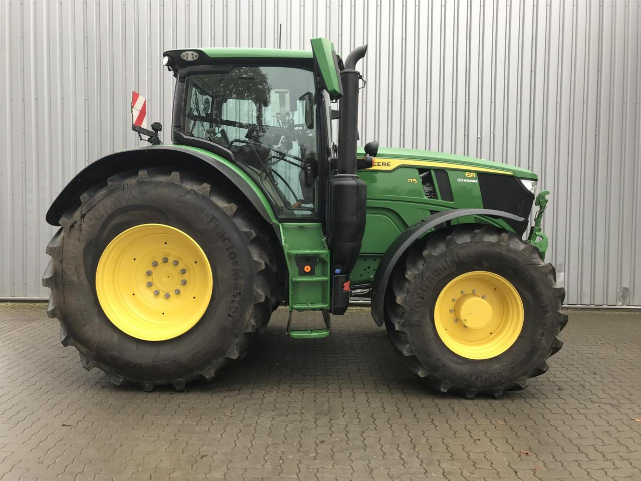 John Deere 6R 175 - Traktor: gambar 2 John Deere 6R 175 - Traktor: gambar 2