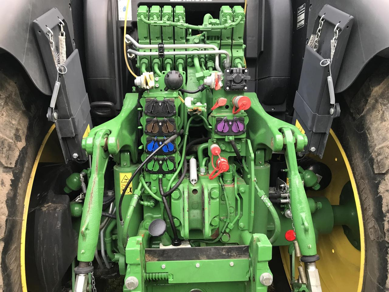 John Deere 6R 175 - Traktor: gambar 5 John Deere 6R 175 - Traktor: gambar 5