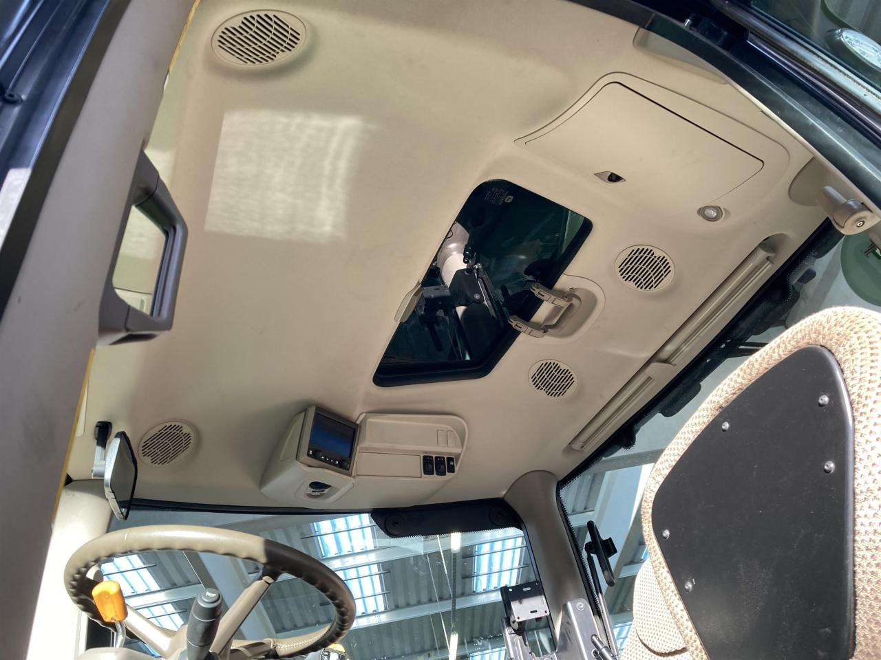 Leasing John Deere 6R 185 John Deere 6R 185: gambar 9 Leasing John Deere 6R 185 John Deere 6R 185: gambar 9