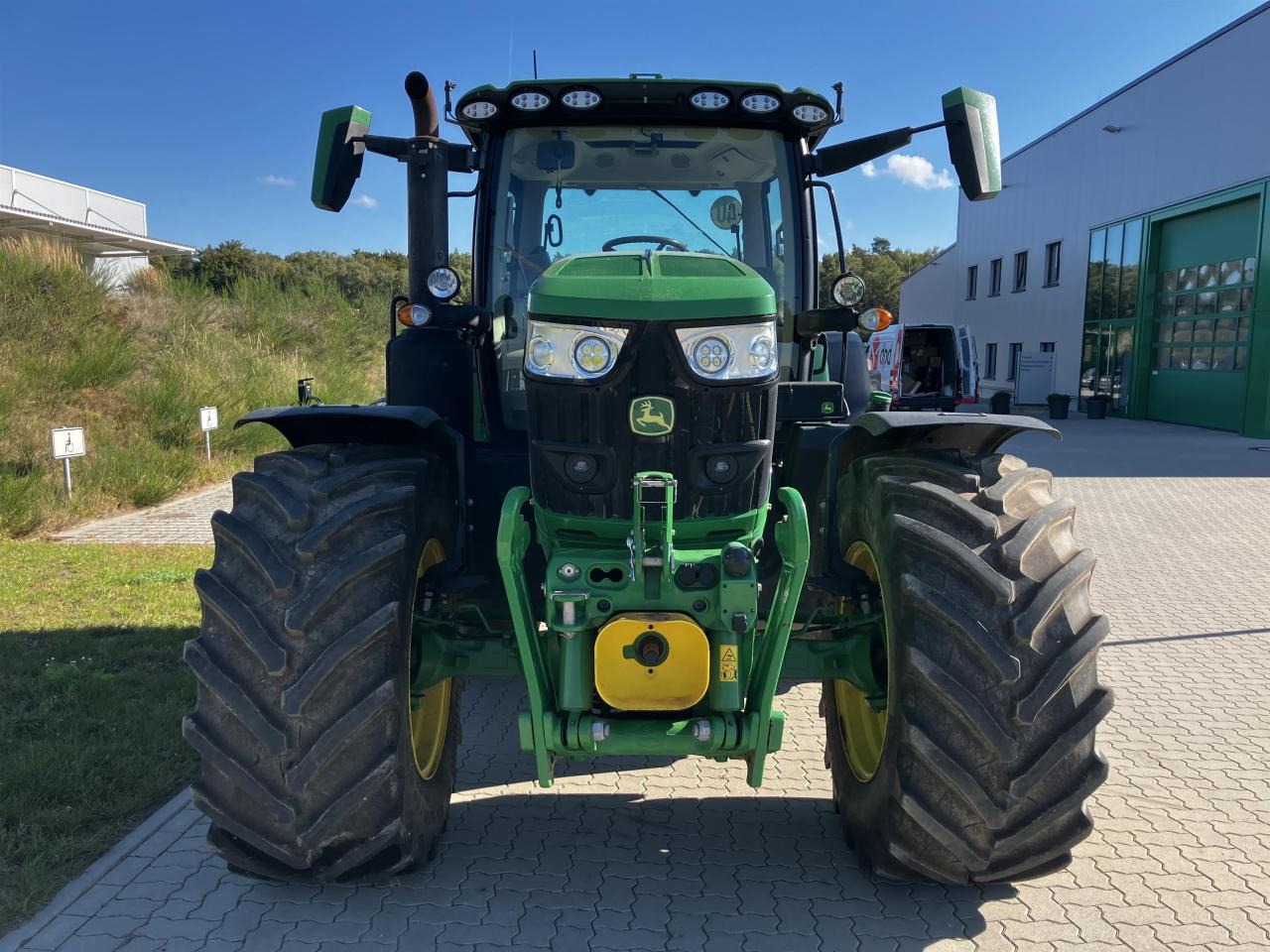 John Deere 6R 185 - Traktor: gambar 3 John Deere 6R 185 - Traktor: gambar 3