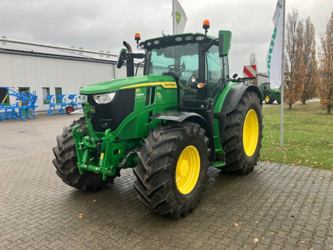John Deere 6R 195 - Traktor: gambar 3 John Deere 6R 195 - Traktor: gambar 3