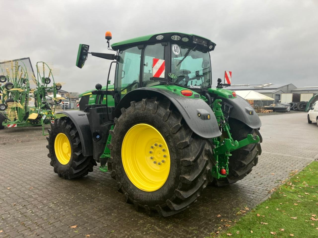 John Deere 6R 195 - Traktor: gambar 5 John Deere 6R 195 - Traktor: gambar 5