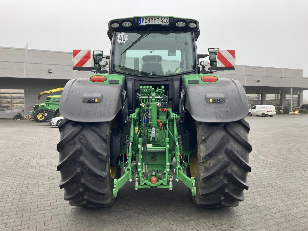 John Deere 6R 215 - Traktor: gambar 3 John Deere 6R 215 - Traktor: gambar 3