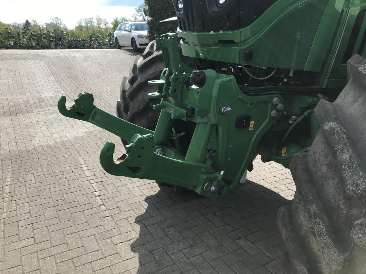 John Deere 6R 250 - Traktor: gambar 4 John Deere 6R 250 - Traktor: gambar 4