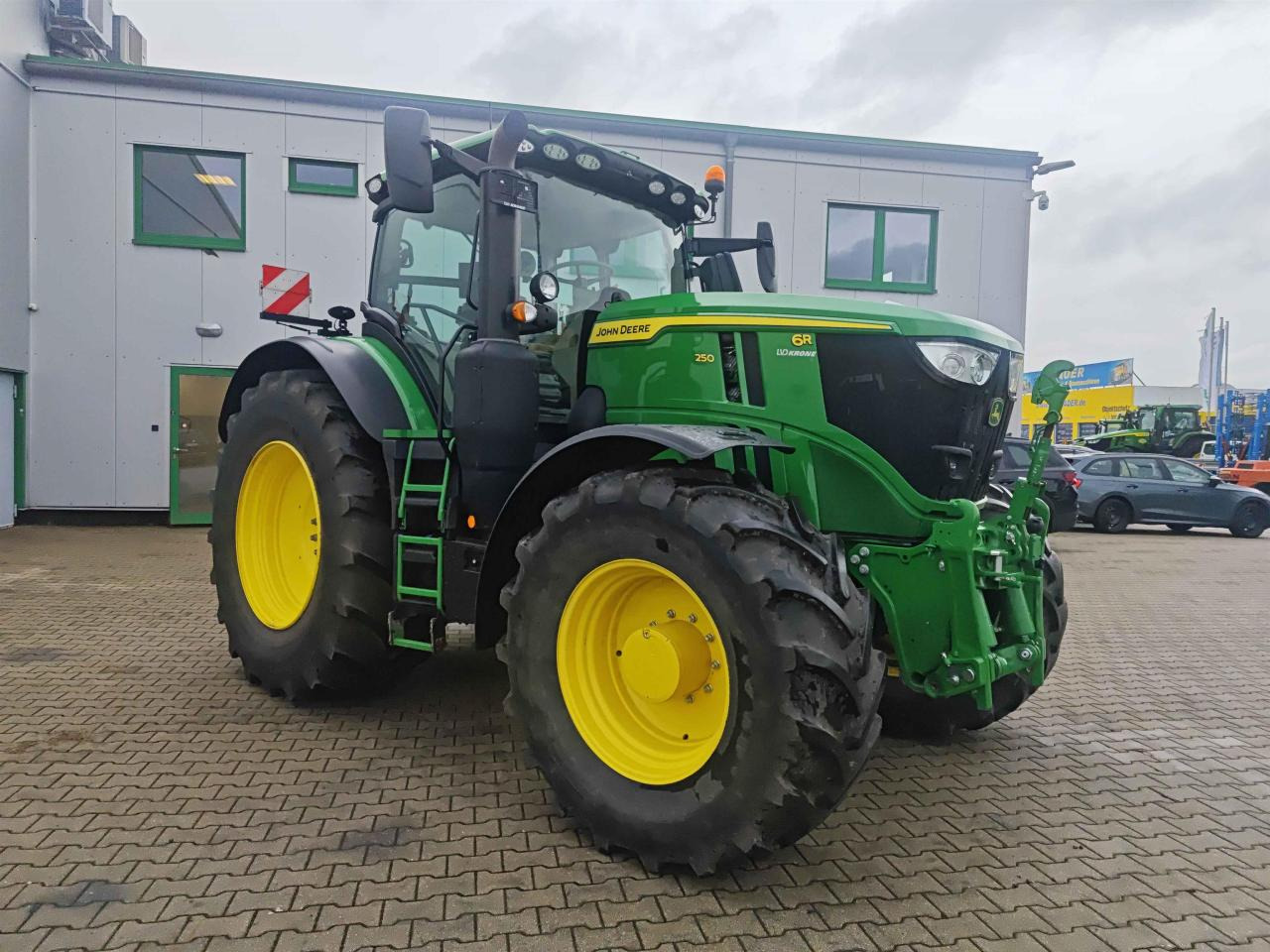 John Deere 6R 250 - Traktor: gambar 2 John Deere 6R 250 - Traktor: gambar 2