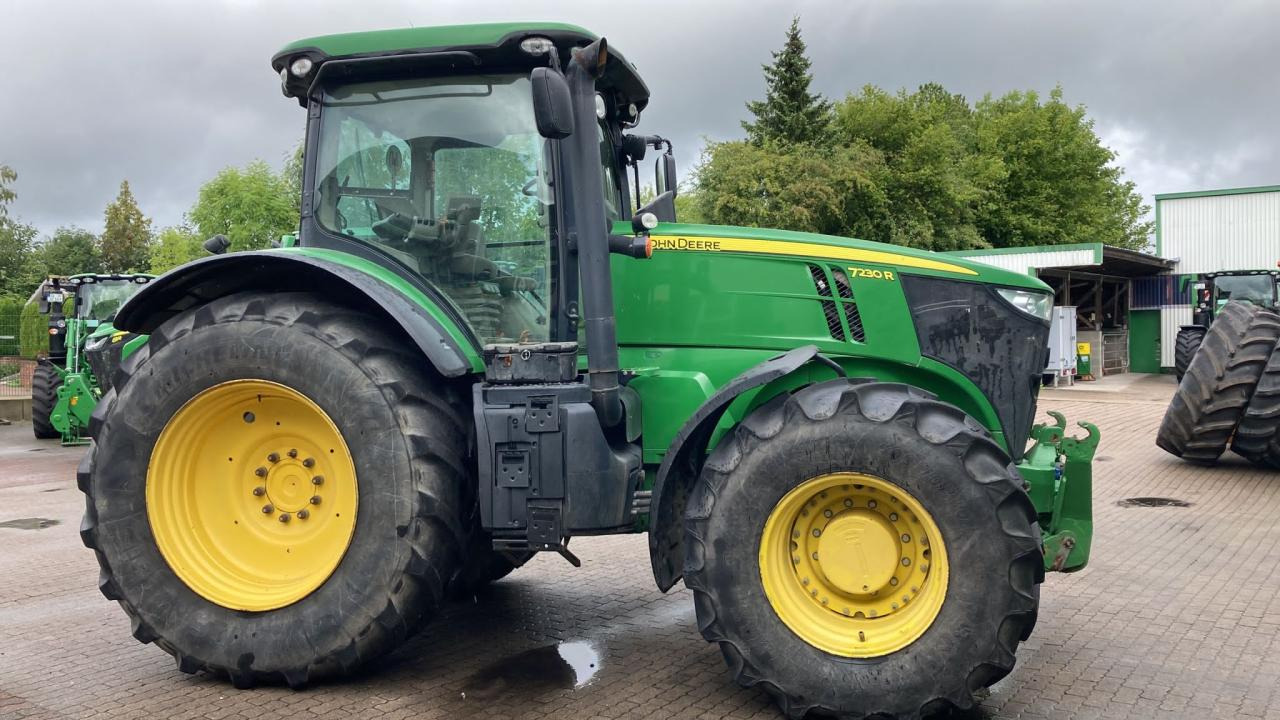 John Deere 7230R - Traktor: gambar 2 John Deere 7230R - Traktor: gambar 2