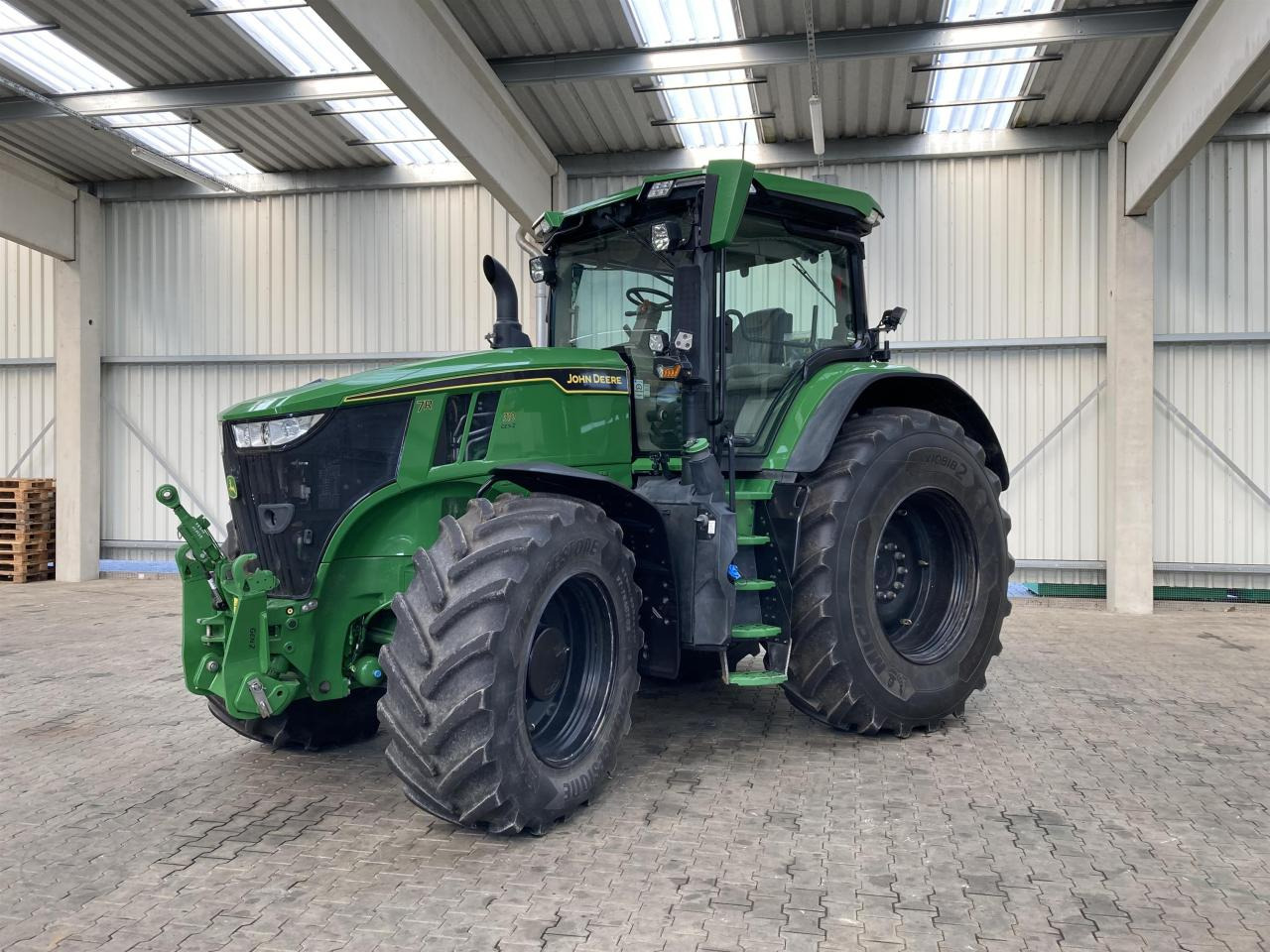 John Deere 7R 310 - Traktor: gambar 1 John Deere 7R 310 - Traktor: gambar 1