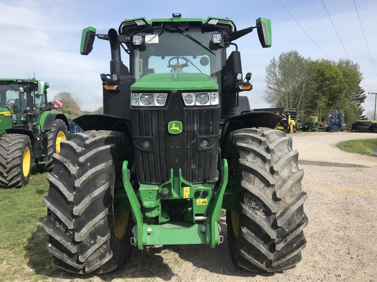 John Deere 7R 310 - Traktor: gambar 3 John Deere 7R 310 - Traktor: gambar 3
