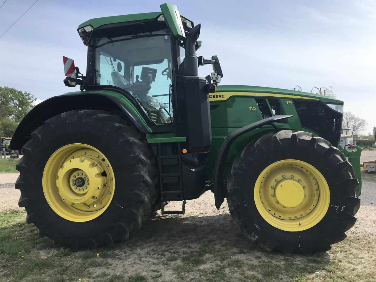 John Deere 7R 310 - Traktor: gambar 2 John Deere 7R 310 - Traktor: gambar 2