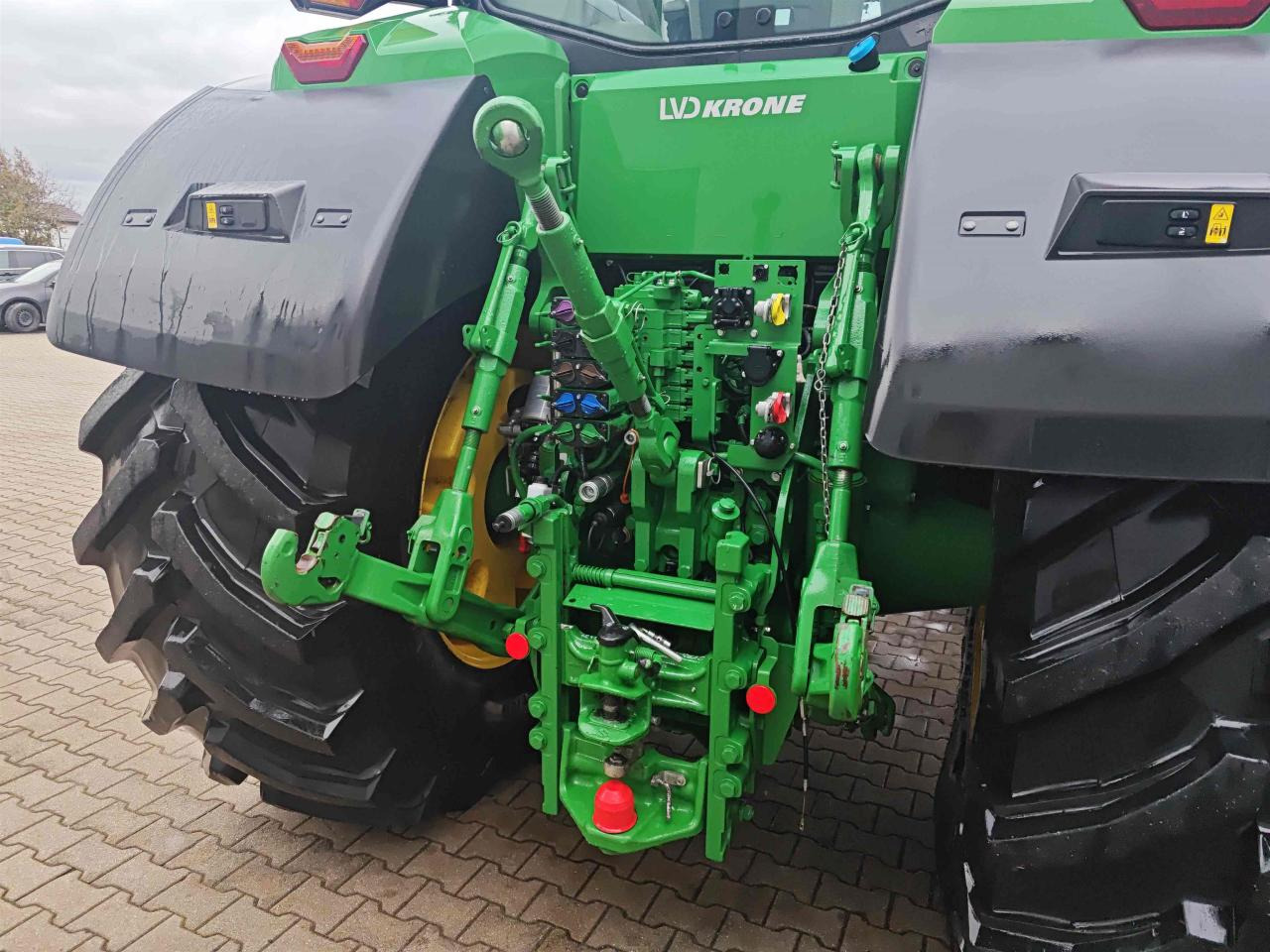 John Deere 7R 330 - Traktor: gambar 5 John Deere 7R 330 - Traktor: gambar 5