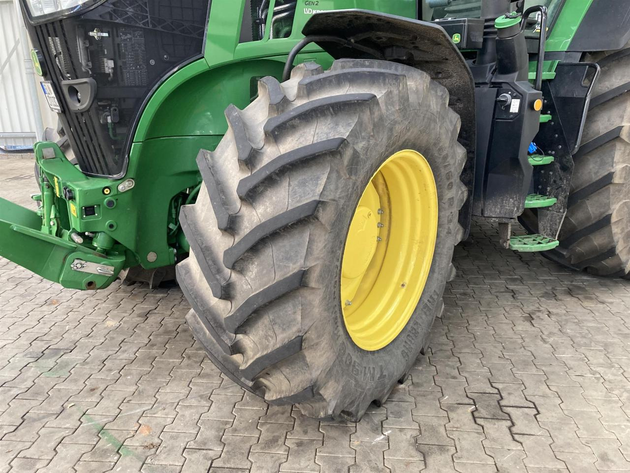 John Deere 7R 330 - Traktor: gambar 2 John Deere 7R 330 - Traktor: gambar 2