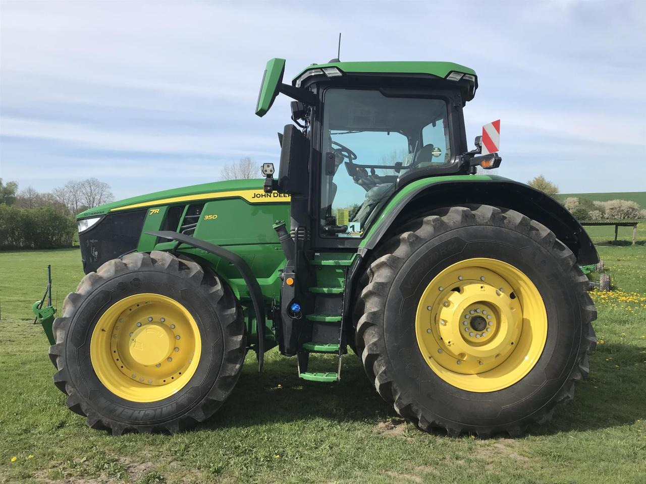 John Deere 7R 350 - Traktor: gambar 1 John Deere 7R 350 - Traktor: gambar 1