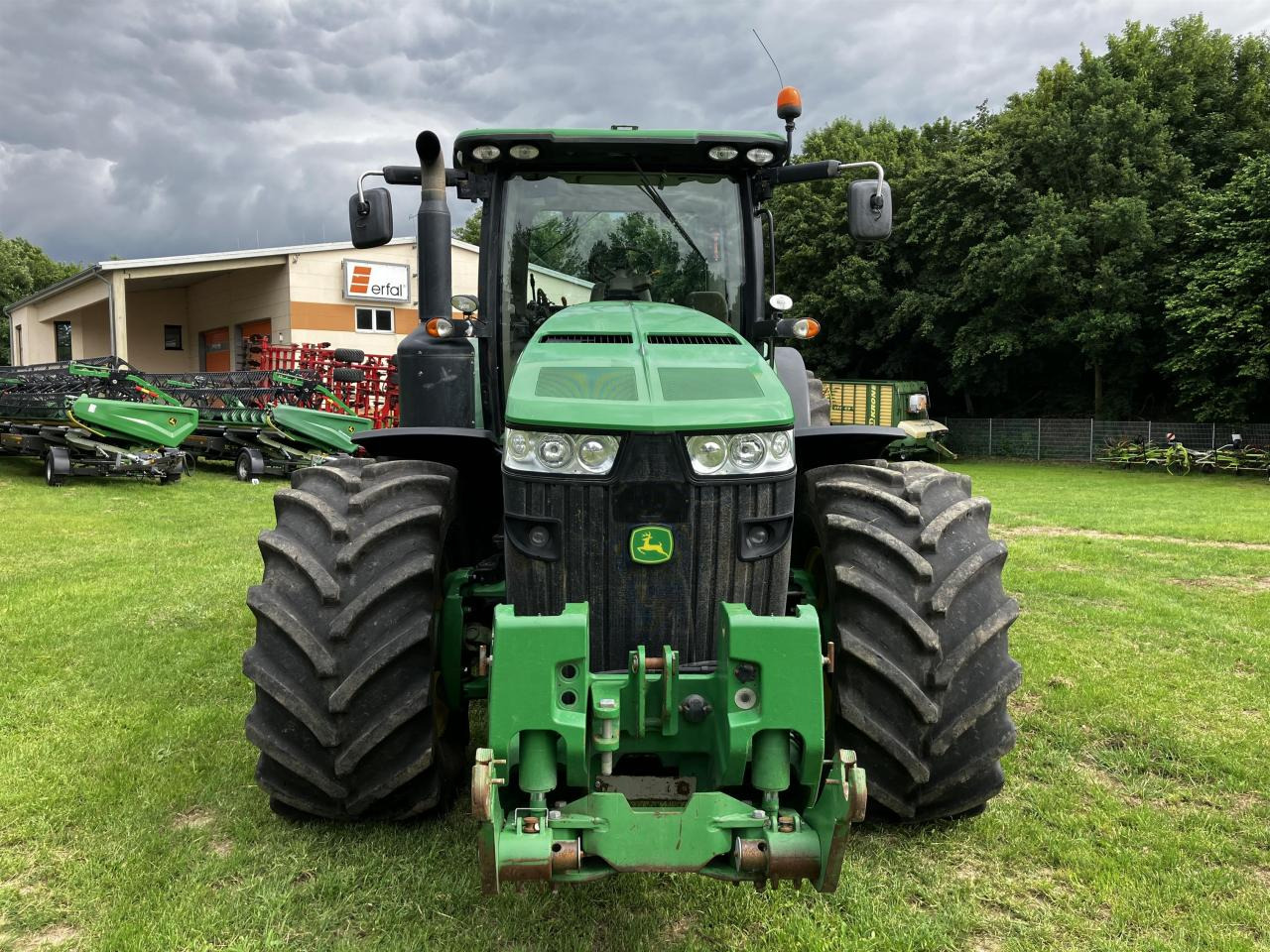 John Deere 8285R - Traktor: gambar 3 John Deere 8285R - Traktor: gambar 3