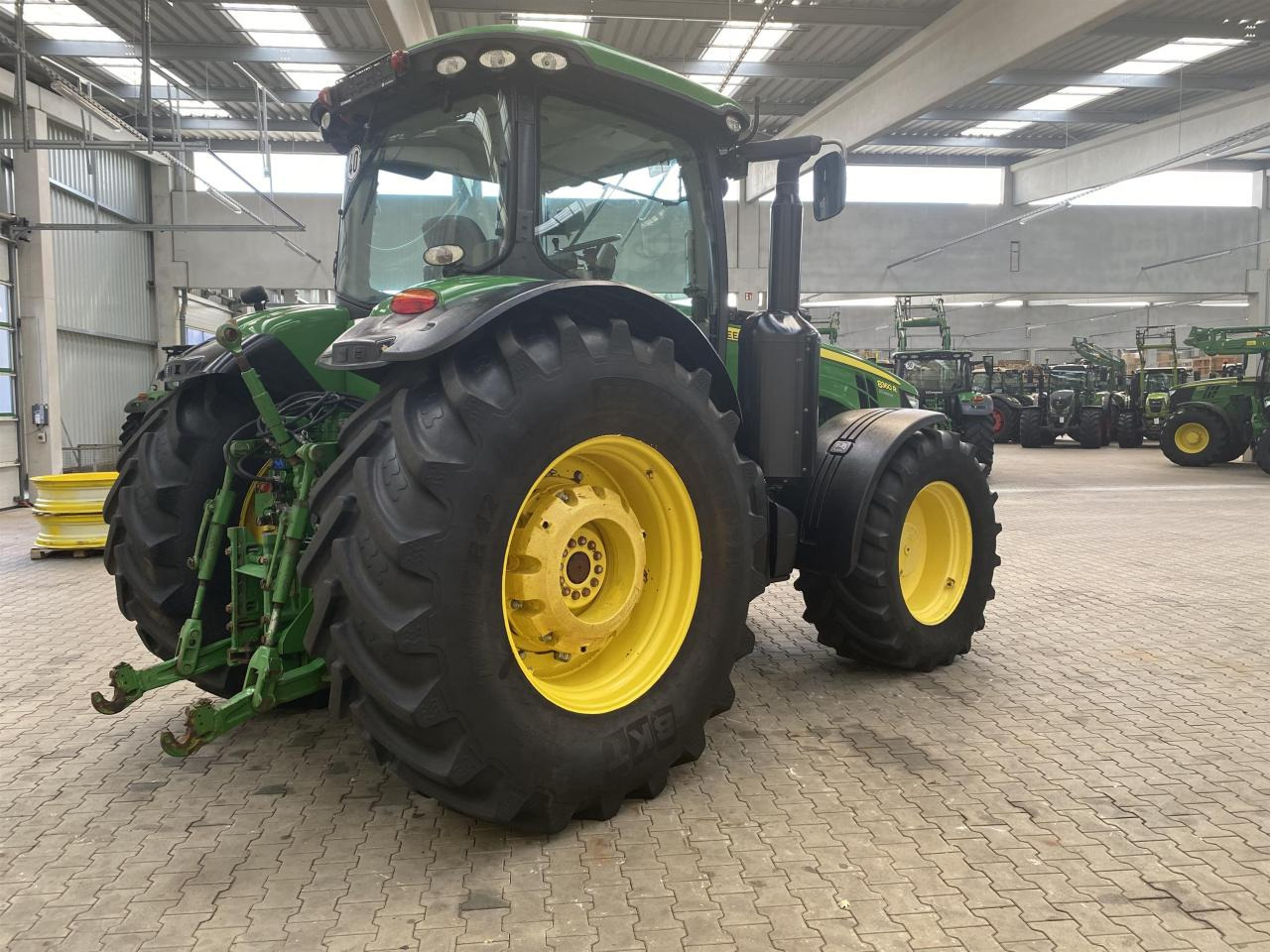 John Deere 8360R - Traktor: gambar 5 John Deere 8360R - Traktor: gambar 5