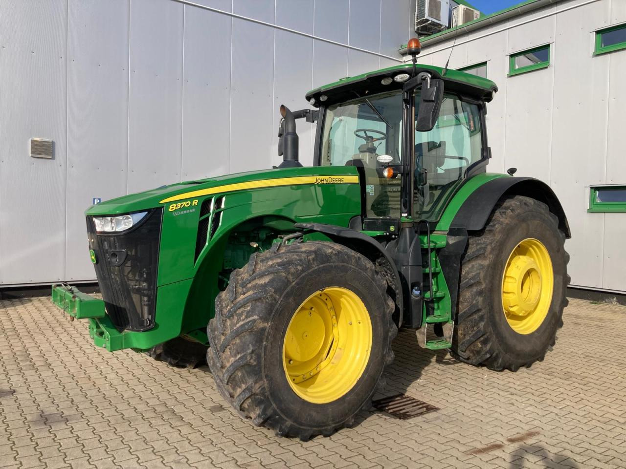 John Deere 8370R - Traktor: gambar 1 John Deere 8370R - Traktor: gambar 1