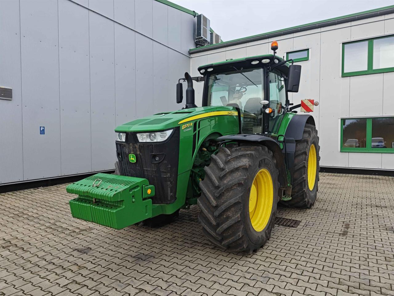 John Deere 8370R - Traktor: gambar 1 John Deere 8370R - Traktor: gambar 1