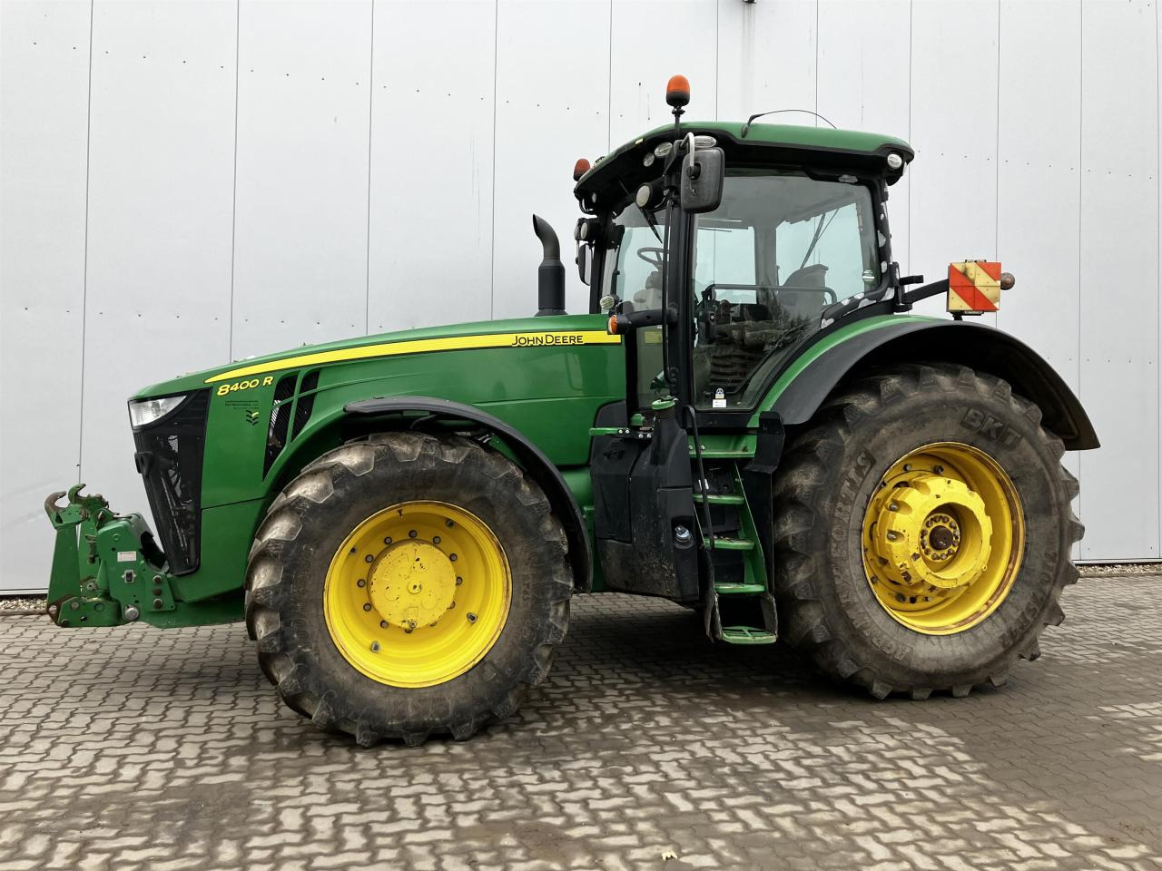 John Deere 8400R - Traktor: gambar 2 John Deere 8400R - Traktor: gambar 2