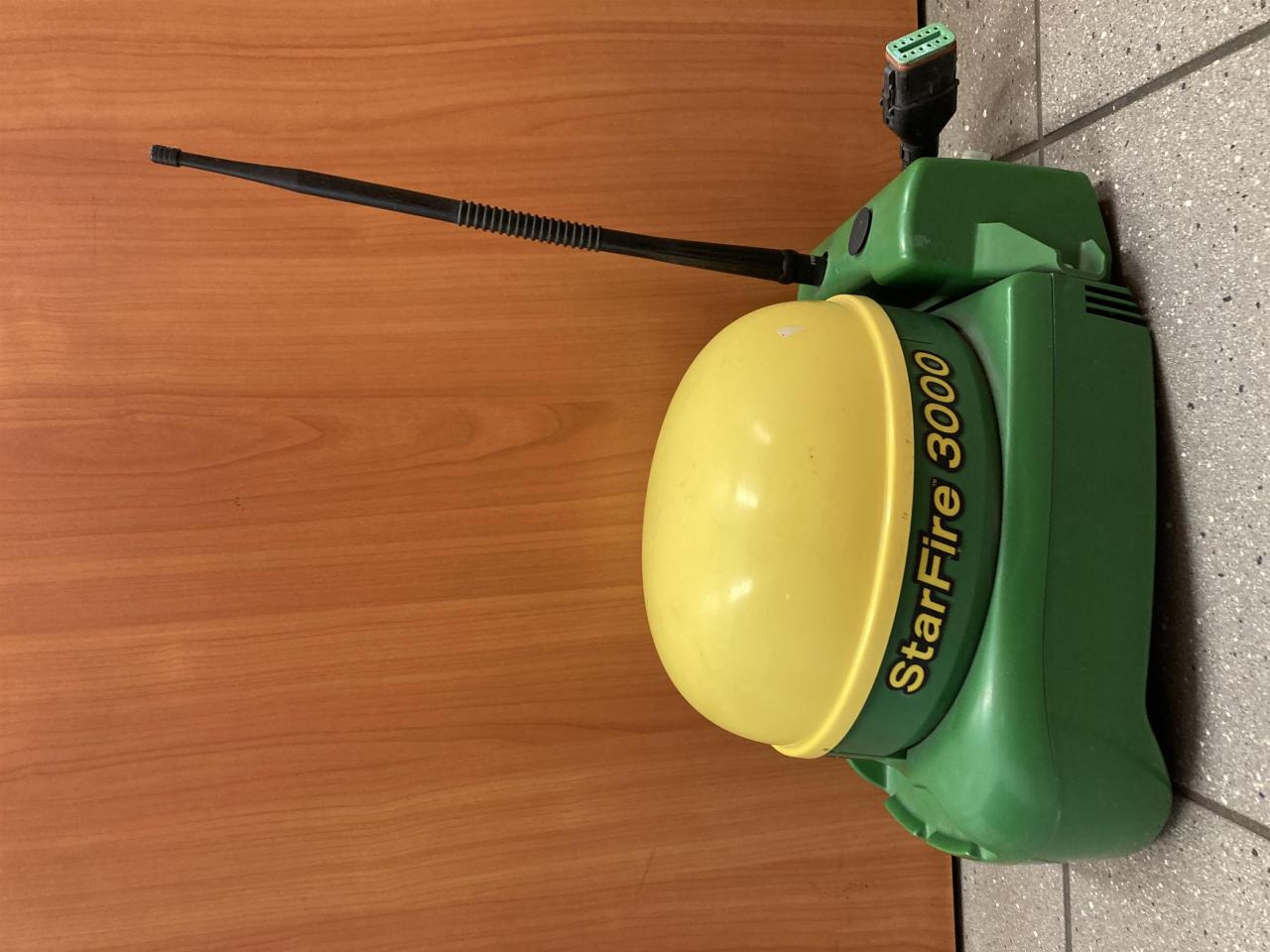John Deere SF3000 - Sistem navigasi untuk Peralatan pertanian: gambar 4 John Deere SF3000 - Sistem navigasi untuk Peralatan pertanian: gambar 4