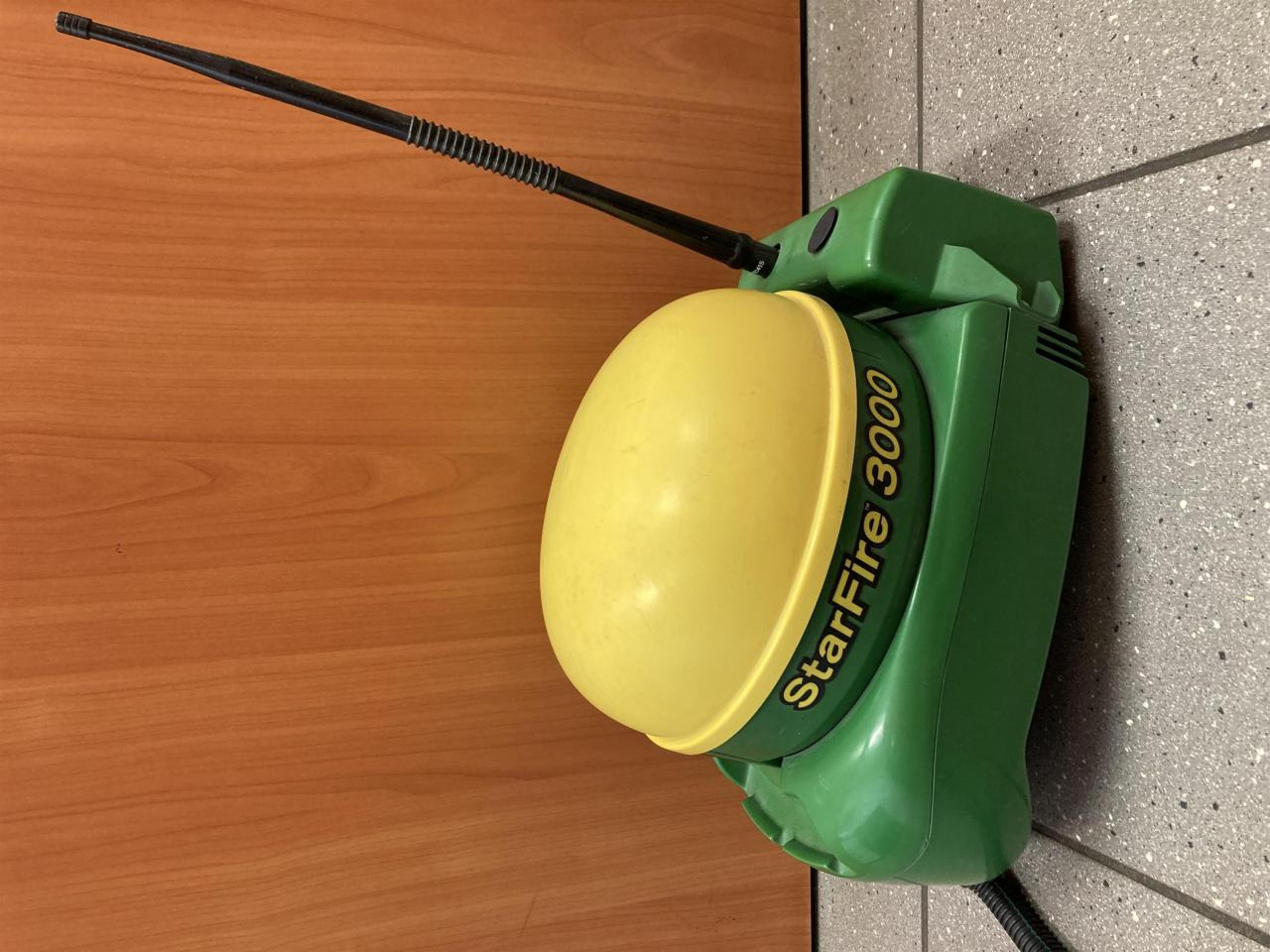 John Deere SF3000 - Sistem navigasi untuk Peralatan pertanian: gambar 2 John Deere SF3000 - Sistem navigasi untuk Peralatan pertanian: gambar 2