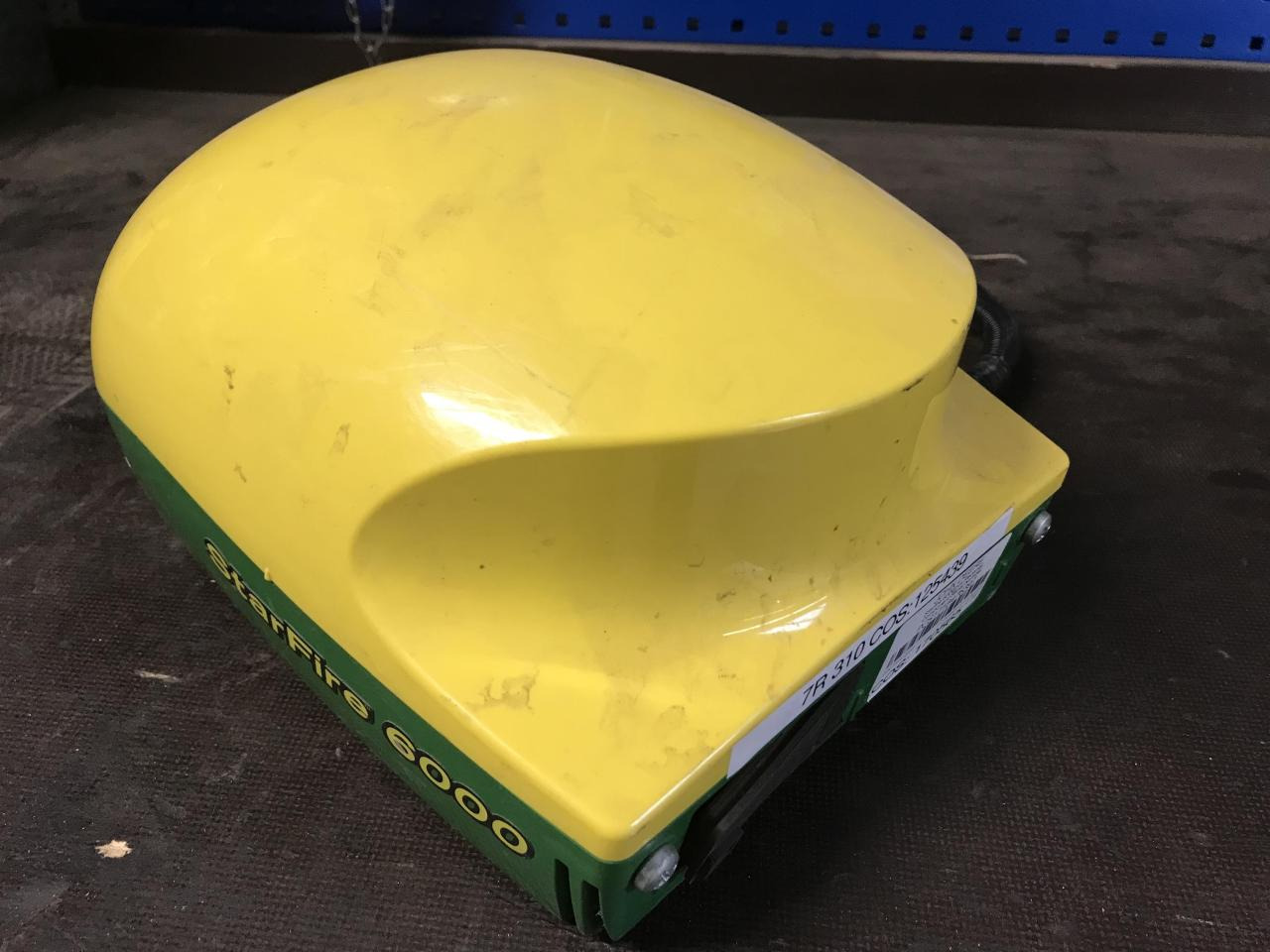 John Deere SF6000 - Sistem navigasi untuk Peralatan pertanian: gambar 4 John Deere SF6000 - Sistem navigasi untuk Peralatan pertanian: gambar 4