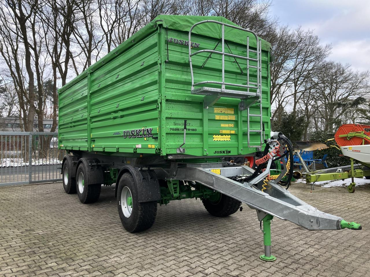Joskin Tetra Space 7525/31TRR180 - Trailer jungkit: gambar 1 Joskin Tetra Space 7525/31TRR180 - Trailer jungkit: gambar 1