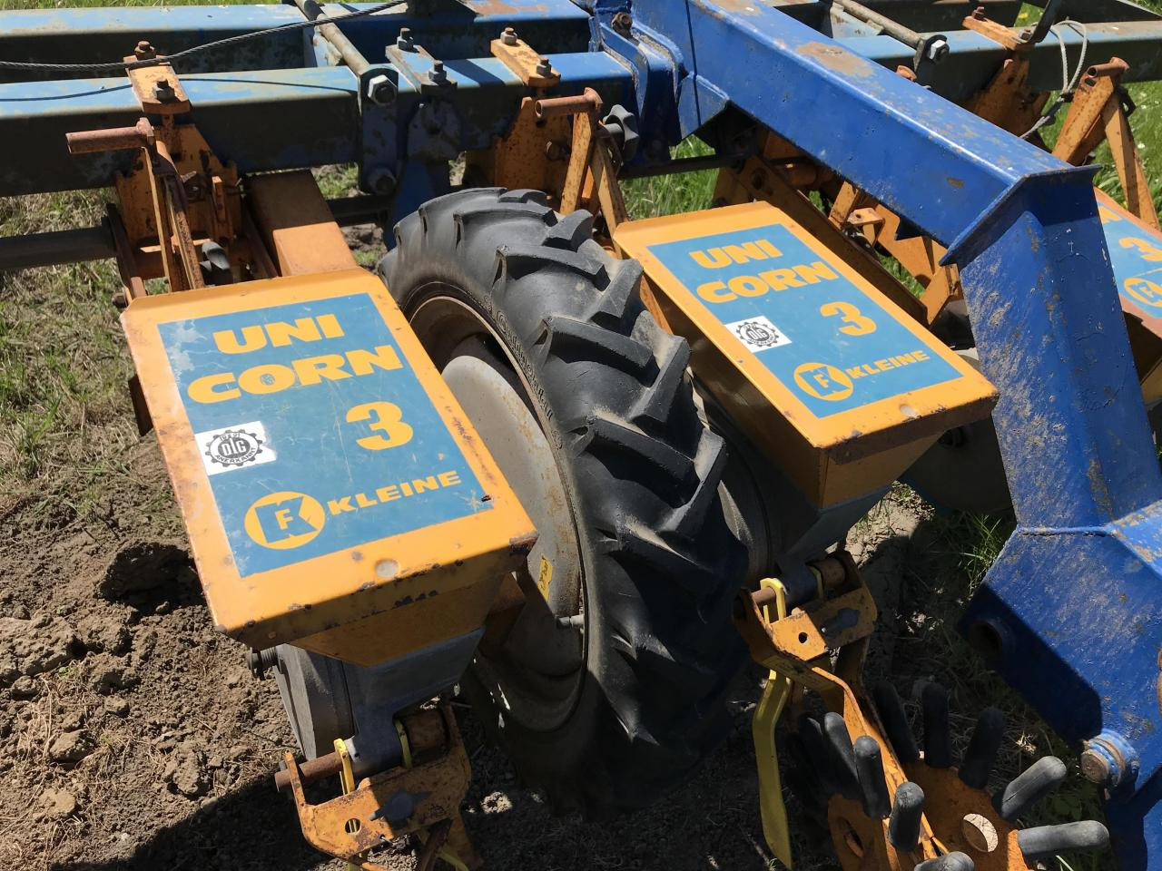 Bor benih Kleine Uni Corn 3: gambar 9 Bor benih Kleine Uni Corn 3: gambar 9