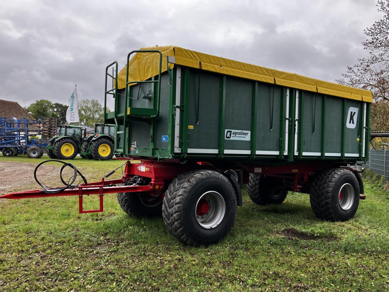 Kröger HKD 302 - Trailer jungkit: gambar 1 Kröger HKD 302 - Trailer jungkit: gambar 1