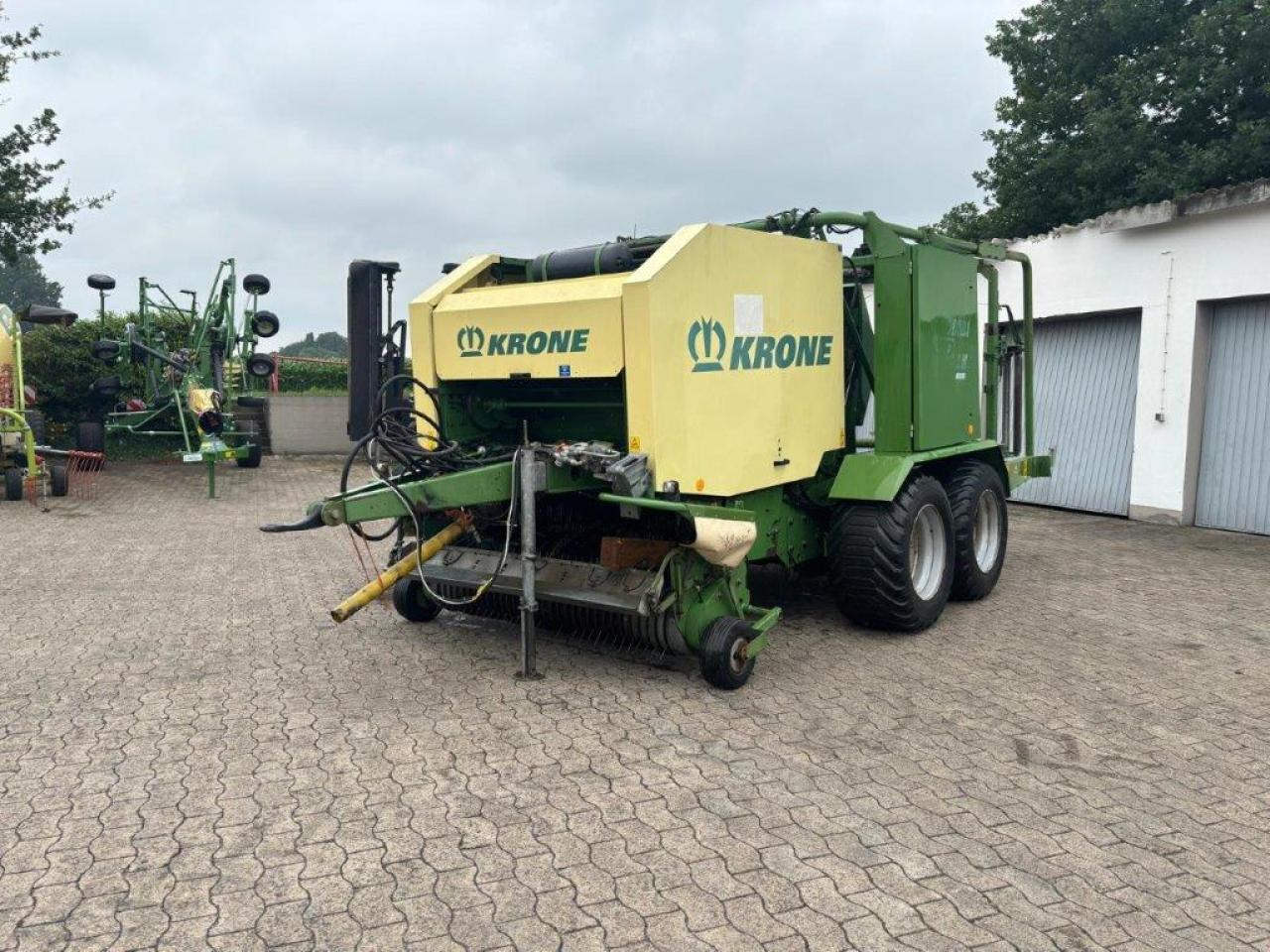 Krone CP 1500 MC - Baler bulat: gambar 2 Krone CP 1500 MC - Baler bulat: gambar 2