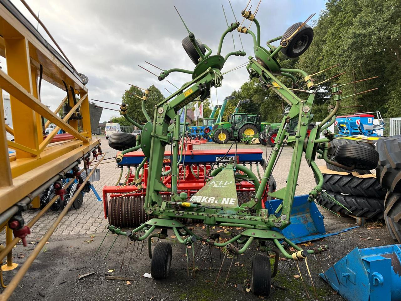 Krone KW 6.70/6 - Tedder/ Menyapu: gambar 1 Krone KW 6.70/6 - Tedder/ Menyapu: gambar 1