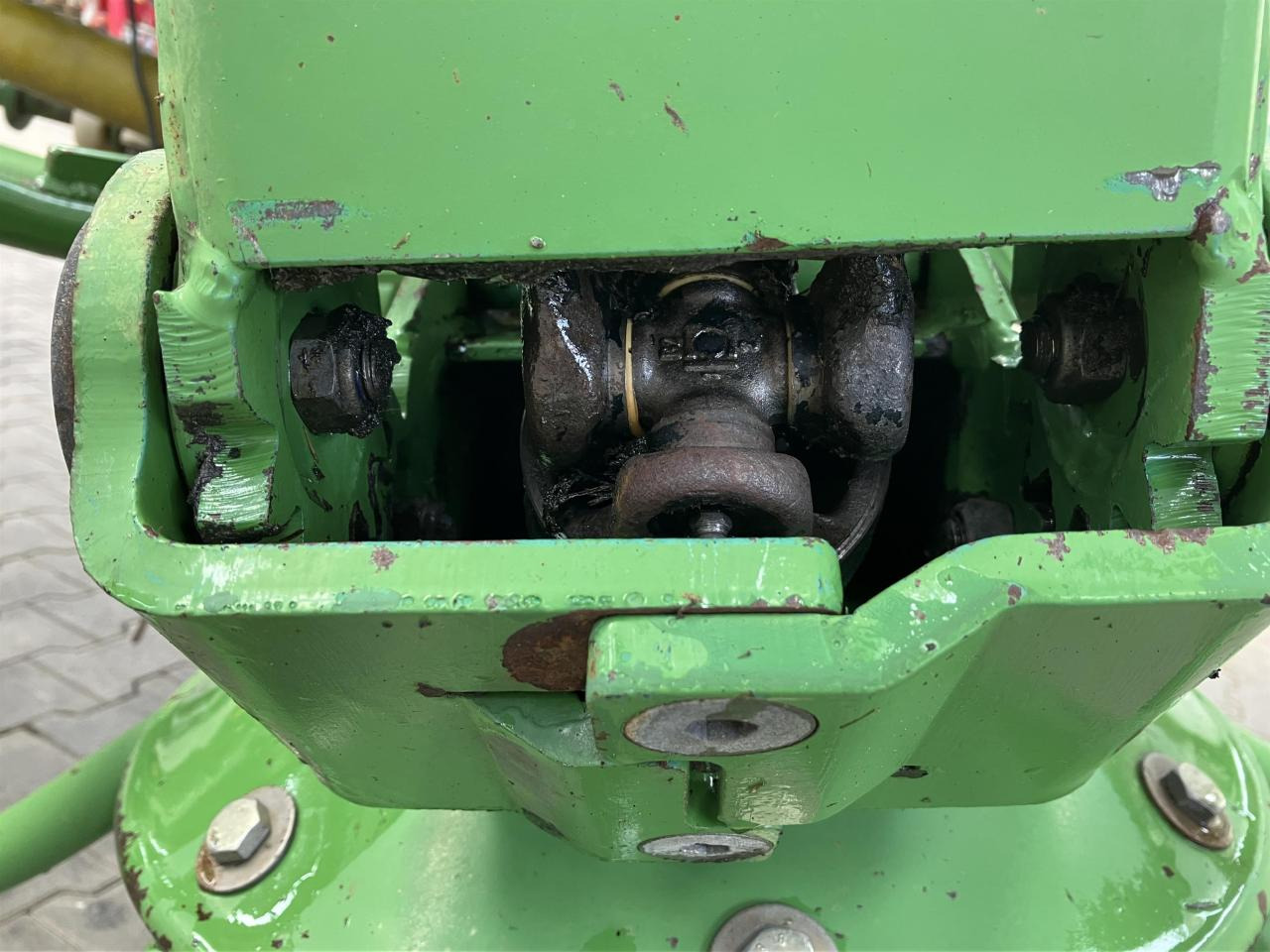 Krone KW 7.70/6x7 - Tedder/ Menyapu: gambar 3 Krone KW 7.70/6x7 - Tedder/ Menyapu: gambar 3
