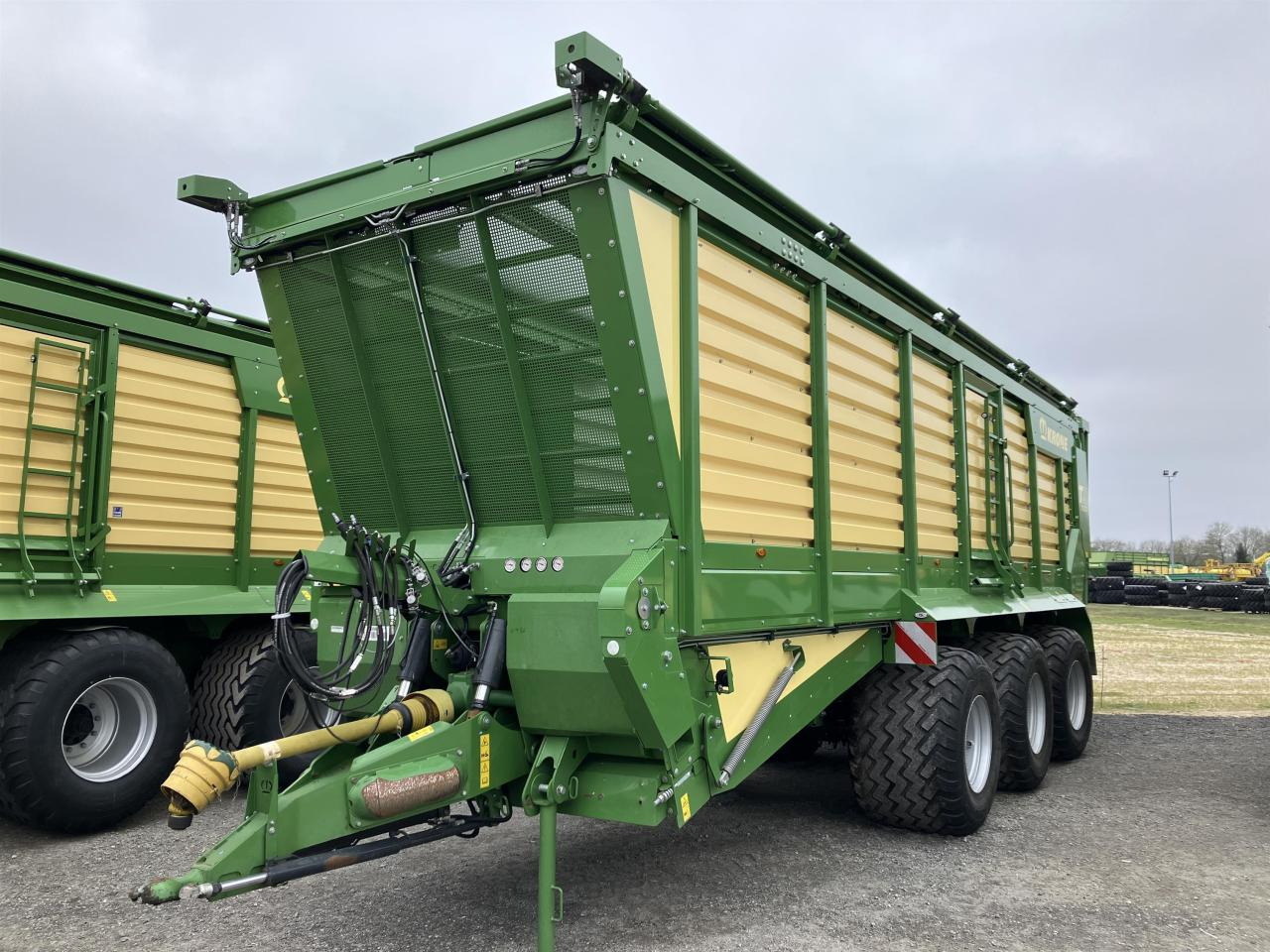 Krone TX 560 D - Keranjang pemuatan sendiri: gambar 1 Krone TX 560 D - Keranjang pemuatan sendiri: gambar 1