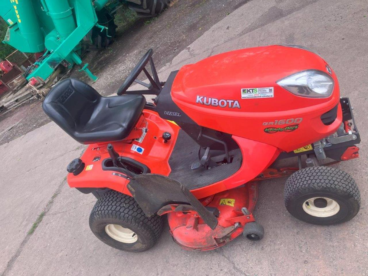Kubota GR1600-ID-II - Mesin pemotong rumput: gambar 2 Kubota GR1600-ID-II - Mesin pemotong rumput: gambar 2
