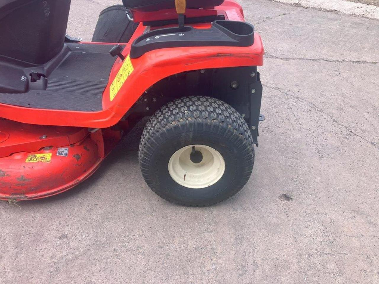 Kubota GR1600-ID-II - Mesin pemotong rumput: gambar 5 Kubota GR1600-ID-II - Mesin pemotong rumput: gambar 5