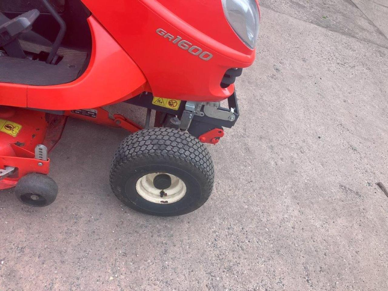 Kubota GR1600-ID-II - Mesin pemotong rumput: gambar 4 Kubota GR1600-ID-II - Mesin pemotong rumput: gambar 4