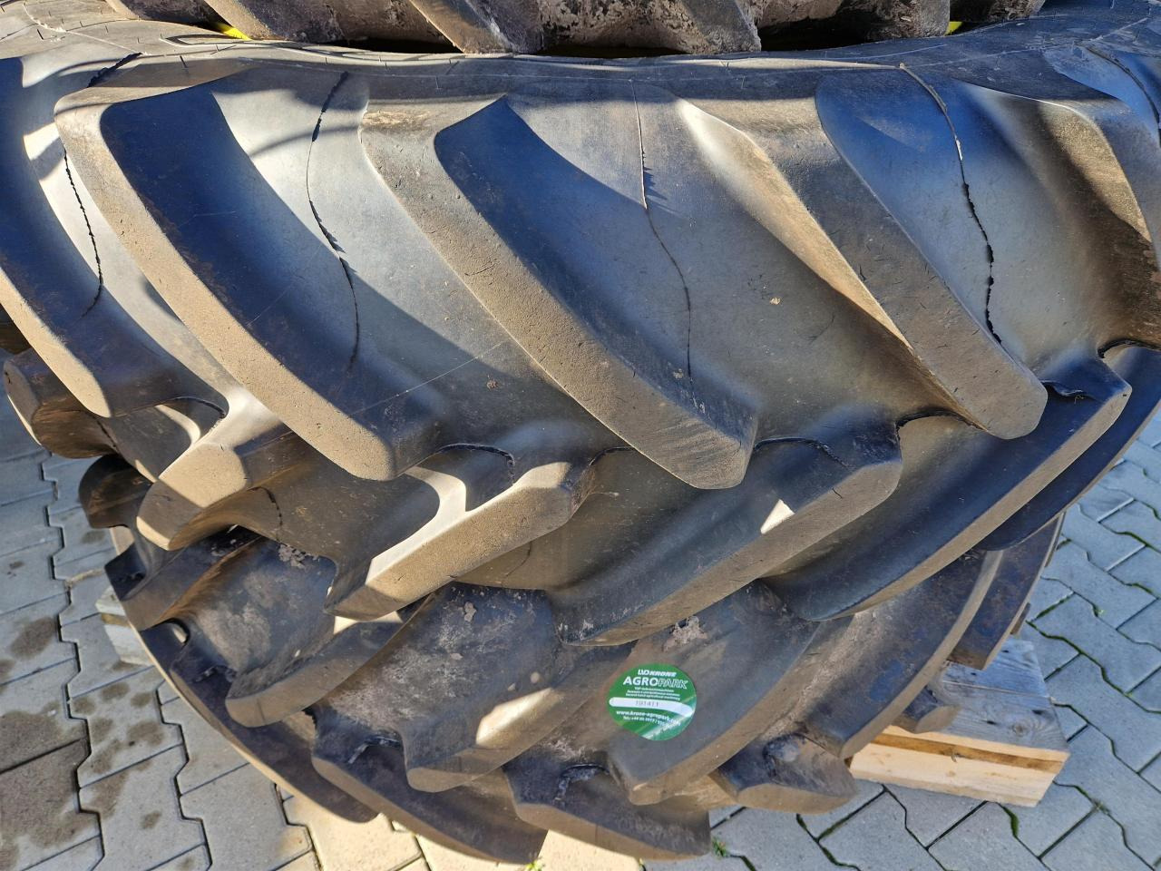 Michelin 480/70R38 - Ban untuk Peralatan pertanian: gambar 1 Michelin 480/70R38 - Ban untuk Peralatan pertanian: gambar 1