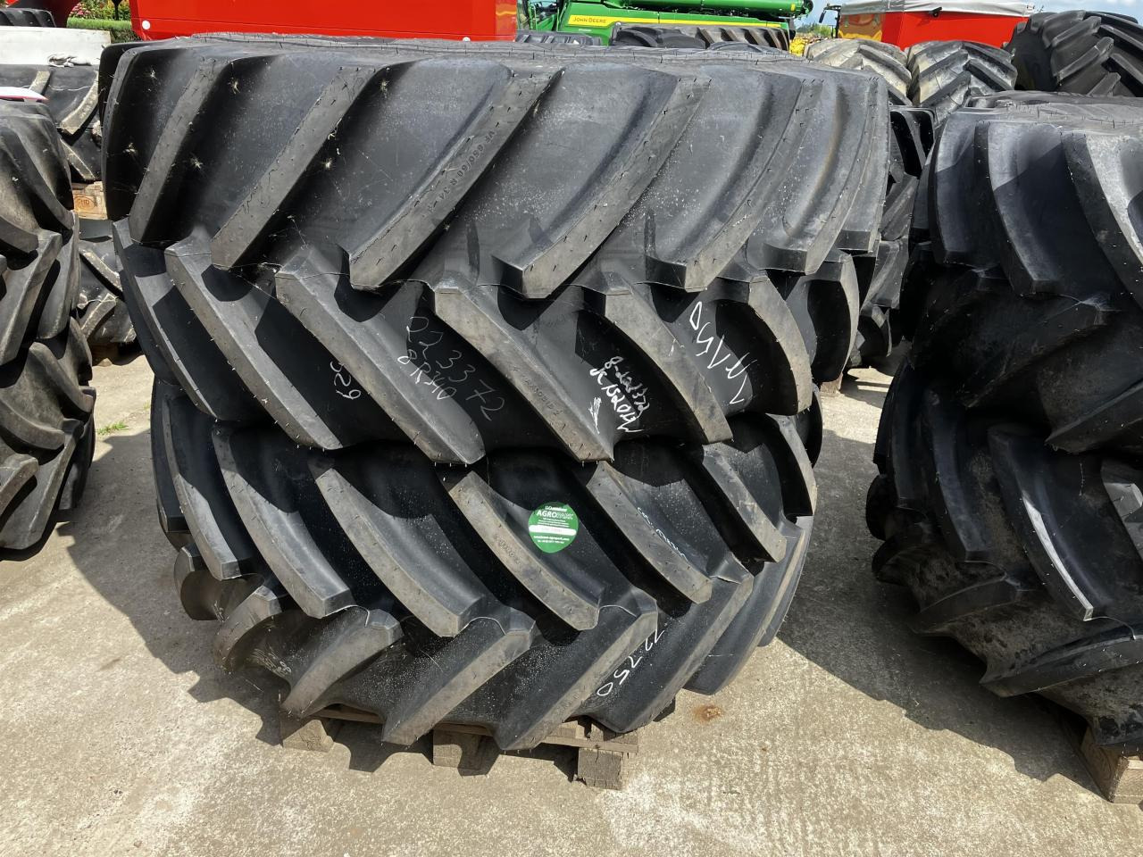 Michelin 650/60R34 VF - Ban untuk Peralatan pertanian: gambar 2 Michelin 650/60R34 VF - Ban untuk Peralatan pertanian: gambar 2
