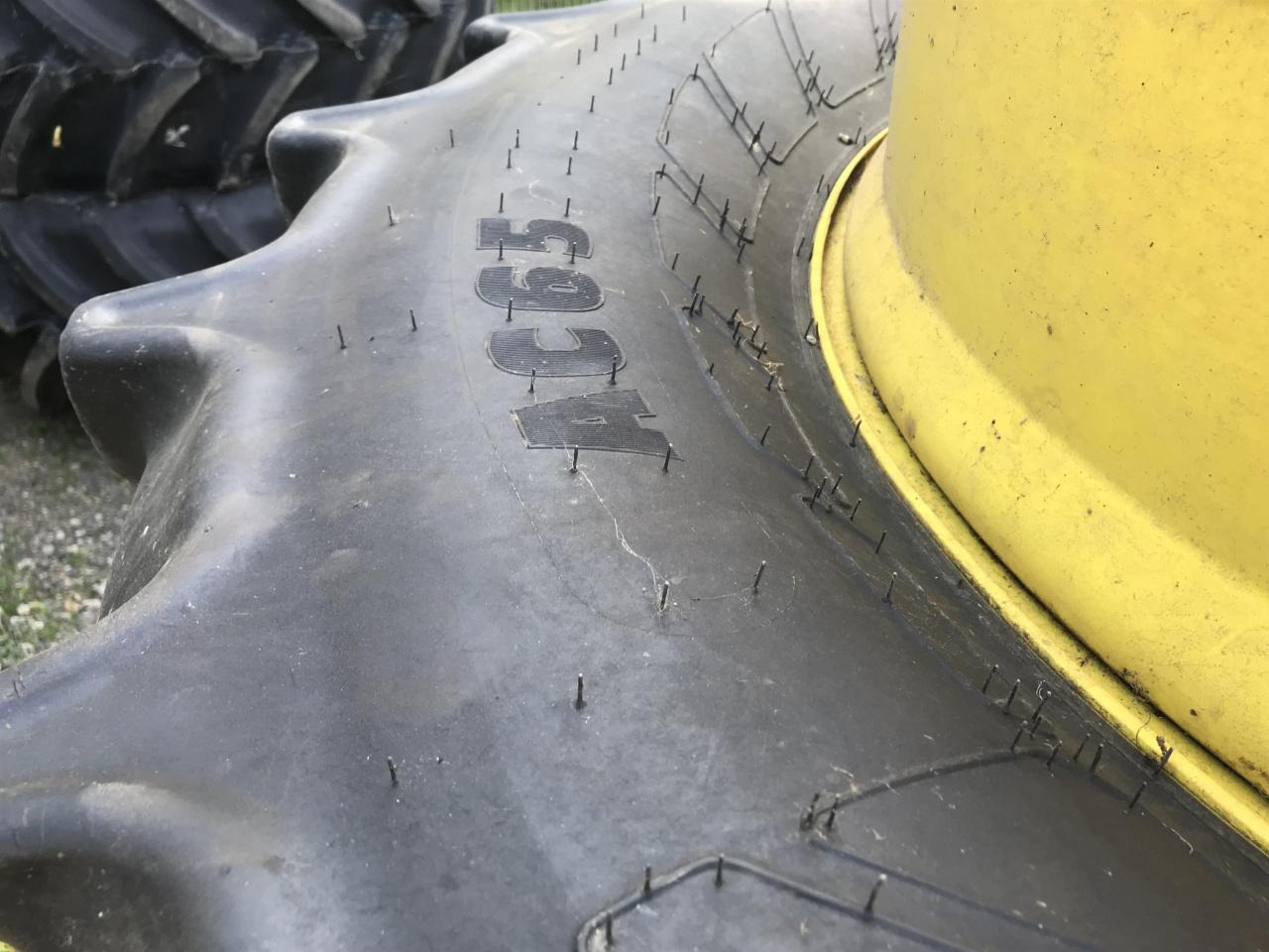 Mitas 600/65R34 - Ban untuk Peralatan pertanian: gambar 5 Mitas 600/65R34 - Ban untuk Peralatan pertanian: gambar 5