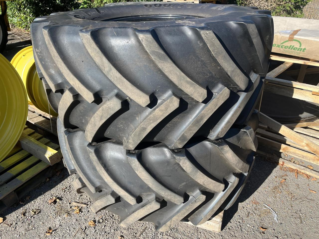 Mitas 600/70R30 - Ban untuk Peralatan pertanian: gambar 2 Mitas 600/70R30 - Ban untuk Peralatan pertanian: gambar 2