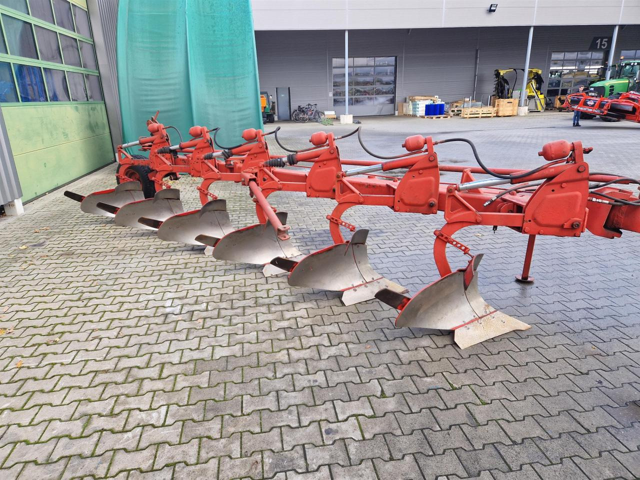 Niemeyer 6-Schar Beetpflug - Bajak: gambar 4 Niemeyer 6-Schar Beetpflug - Bajak: gambar 4