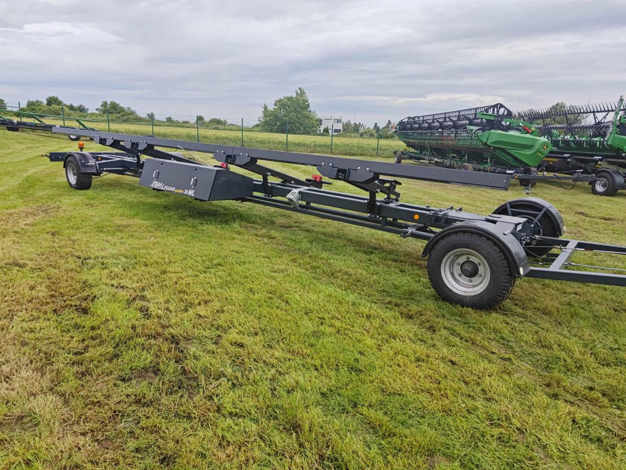 TAM Leguan Quattro ML 30ft - Header biji-bijian: gambar 1 TAM Leguan Quattro ML 30ft - Header biji-bijian: gambar 1