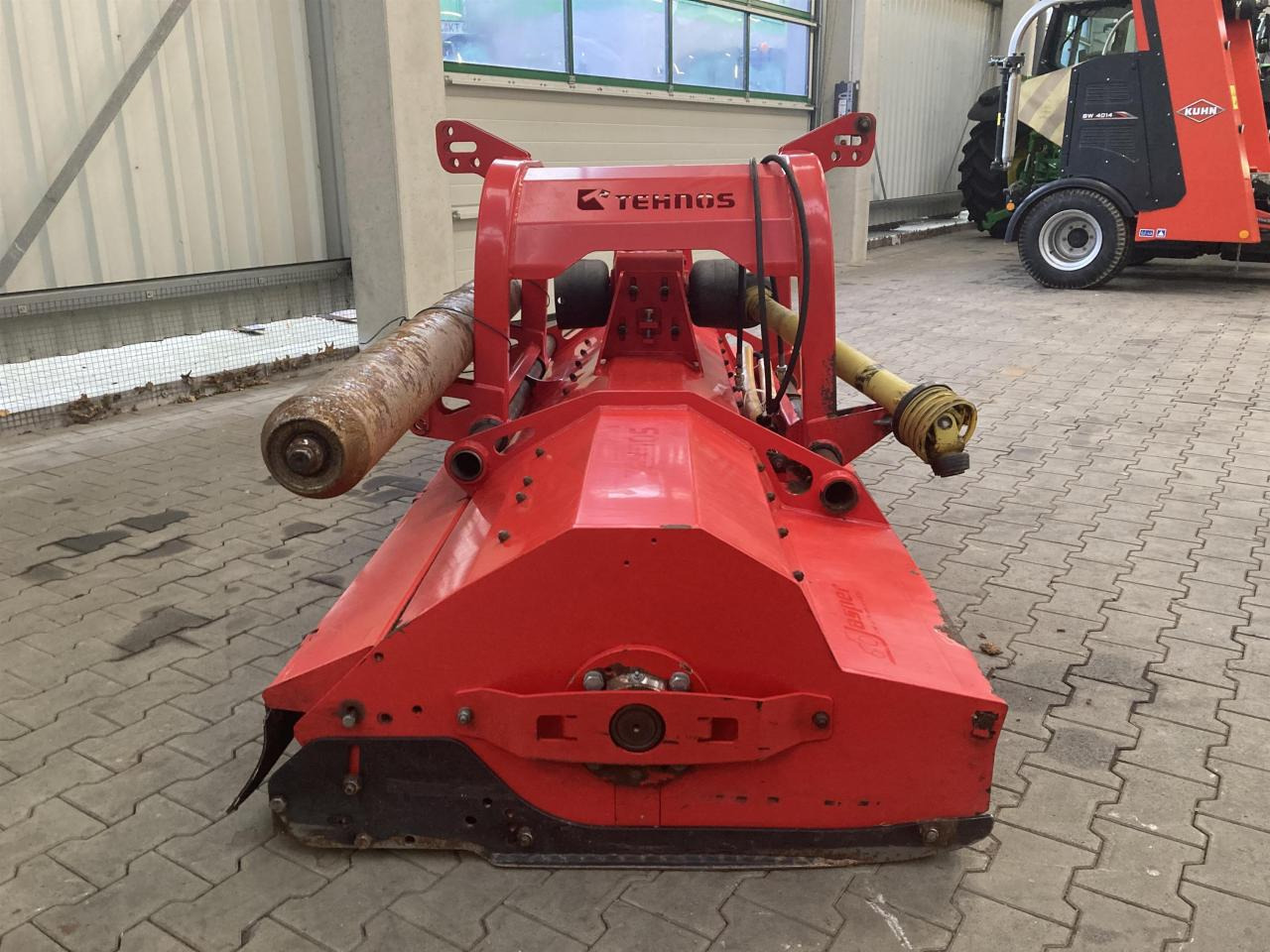 Tehnos MU 280 - Mesin pemotong chopper: gambar 3 Tehnos MU 280 - Mesin pemotong chopper: gambar 3