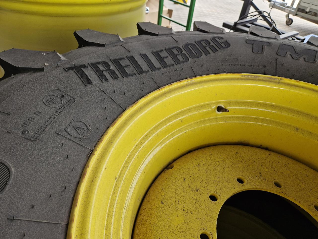 Trelleborg 600/70R30 - Ban untuk Peralatan pertanian: gambar 2 Trelleborg 600/70R30 - Ban untuk Peralatan pertanian: gambar 2