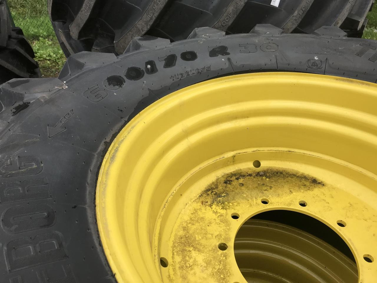 Trelleborg 600/70R30 - Ban untuk Peralatan pertanian: gambar 4 Trelleborg 600/70R30 - Ban untuk Peralatan pertanian: gambar 4